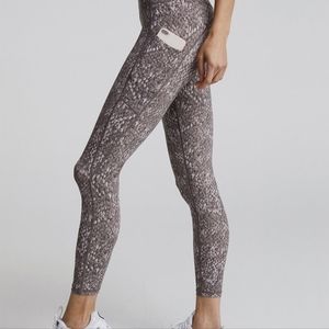 M - Varley Leggings - Let's Go Pocket - Shadow Blush Snake - NWT